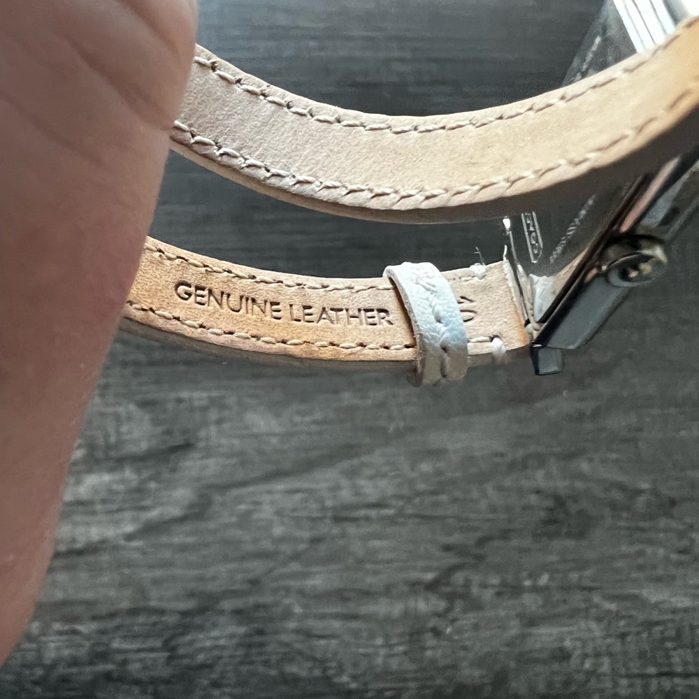Coach double strap wrist watch - Picture 3 of 4